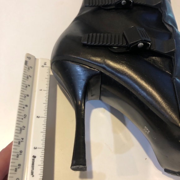 Michael Kors Booties - Picture 5 of 8